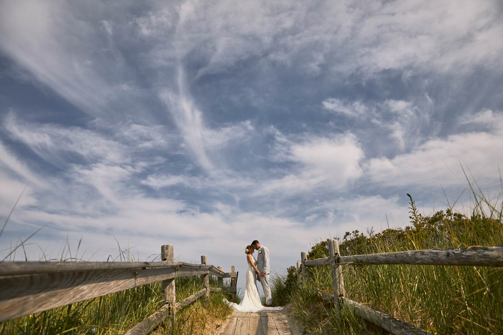 beautiful wedding pictures with common location